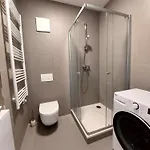 Zoku S Private Garage Parking Free شقة *