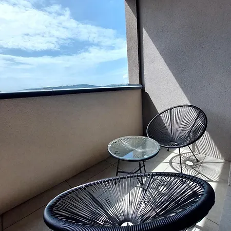 Zoku S Private Garage Parking Free شقة كَشّا