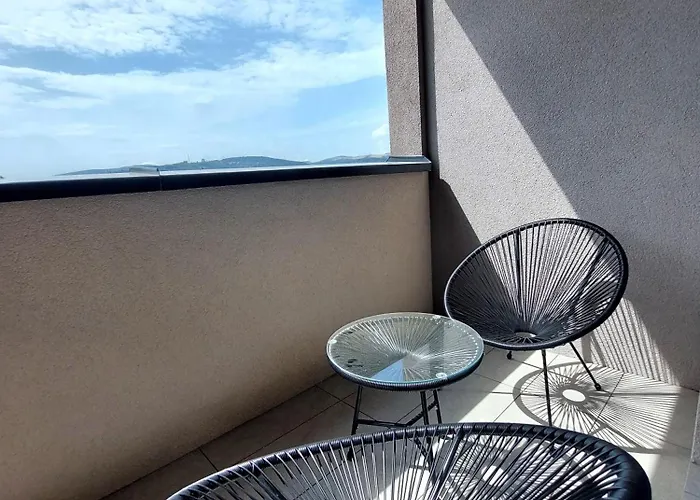 Zoku S Private Garage Parking Free Apartamento Košice